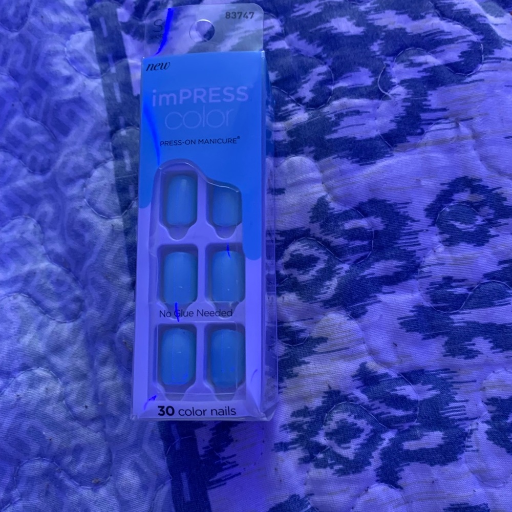 press on nails